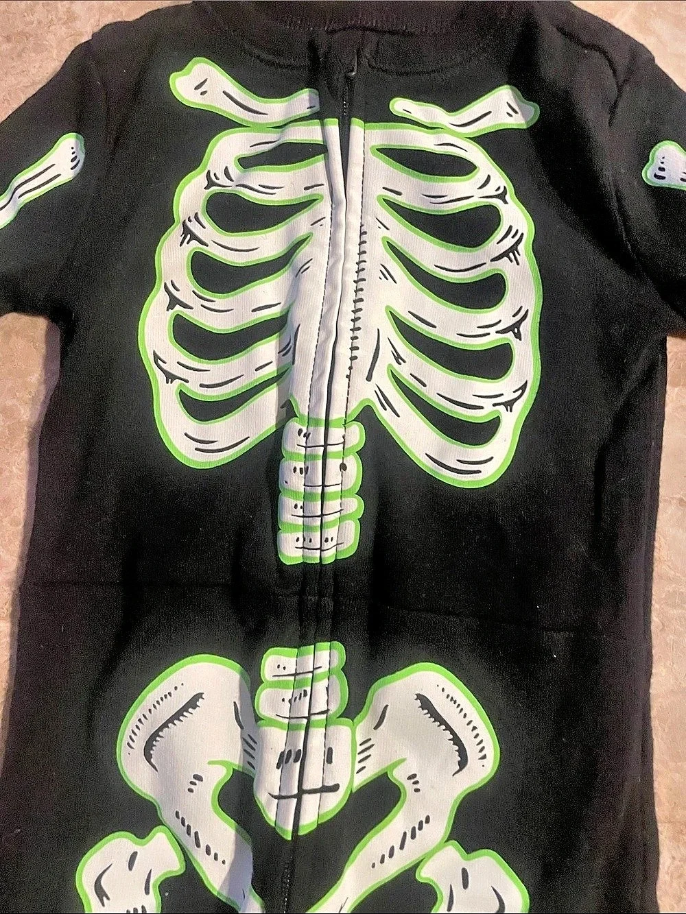 Halloween Old Navy Glow-in-the-Dark Skeleton Footie Baby 12-18M